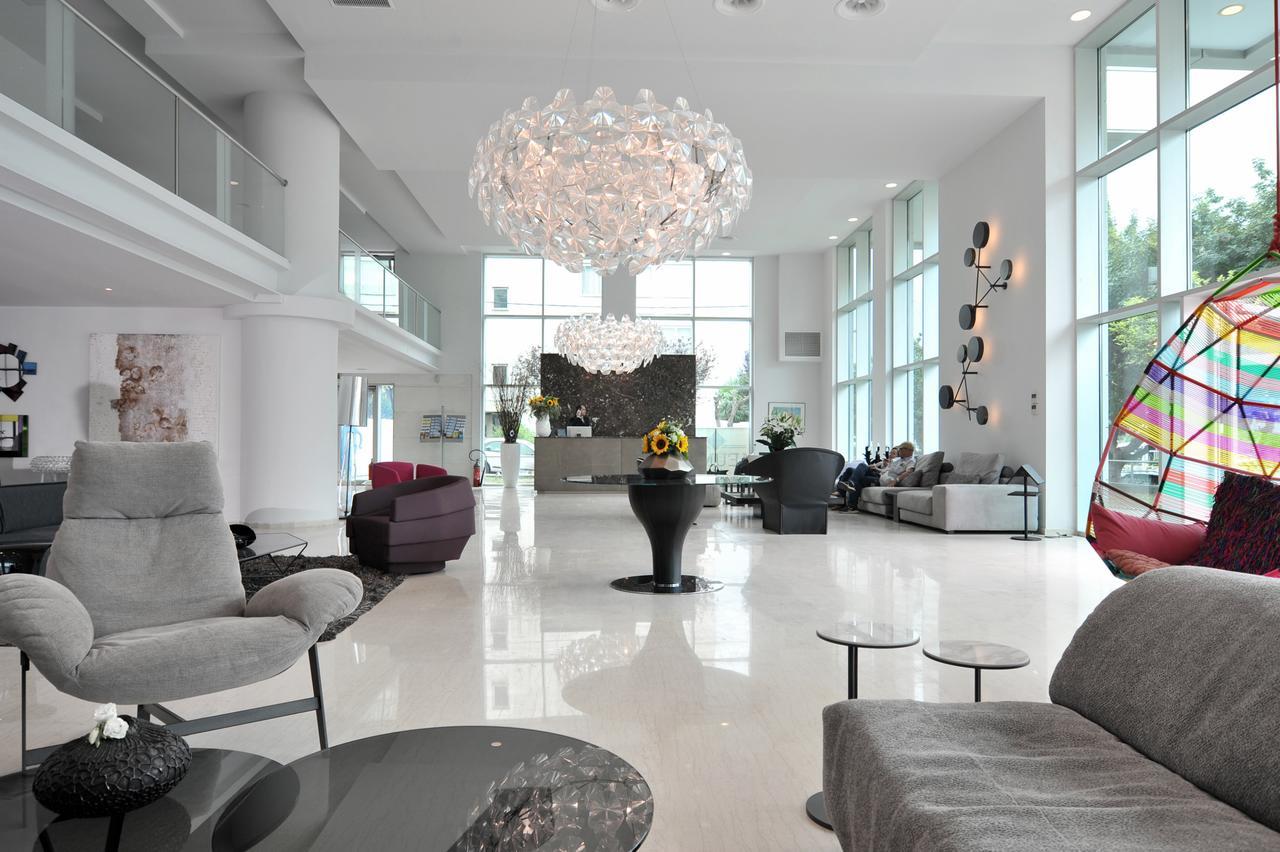 Athenaeum Palace & Luxury Suites Zewnętrze zdjęcie